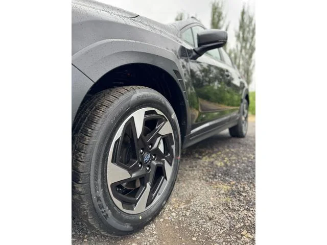 New 2026 CRYSTAL BLACK SILICA Subaru Limited image 37