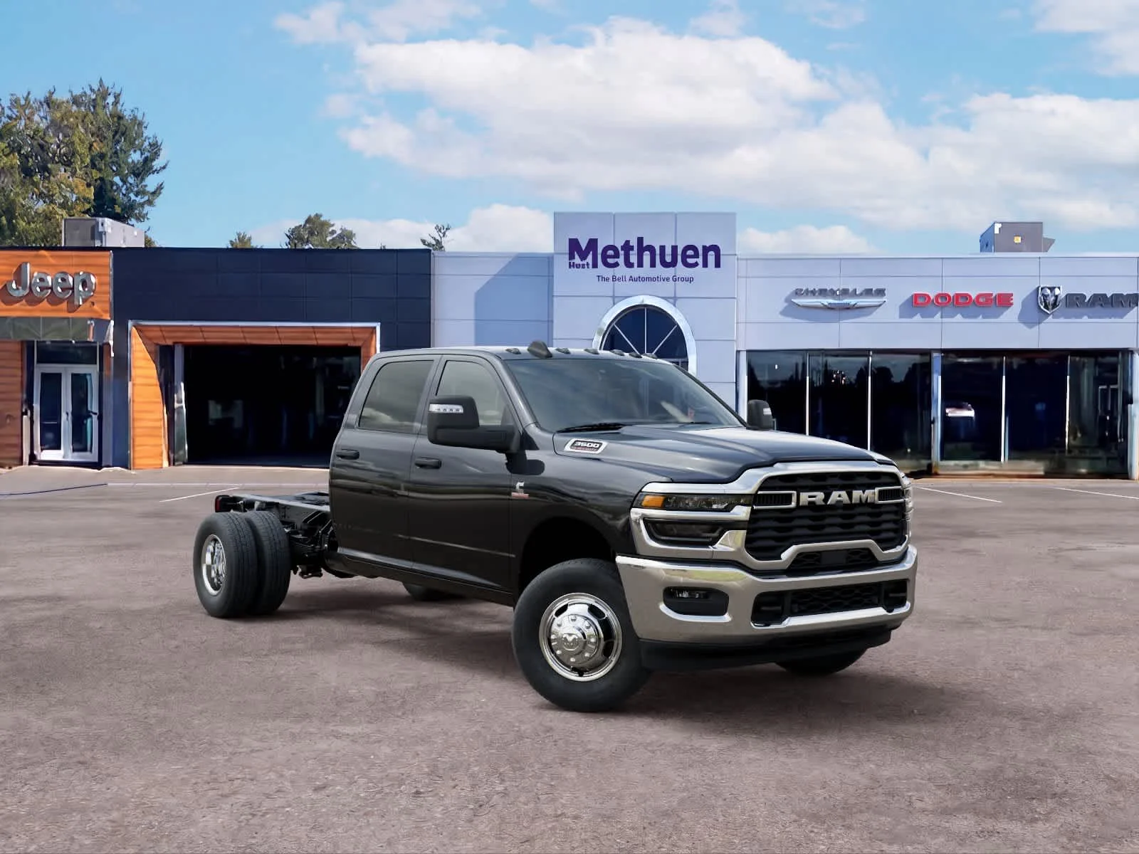 New 2026 Diamond Black Crystal Pearlcoat Ram Tradesman image 5
