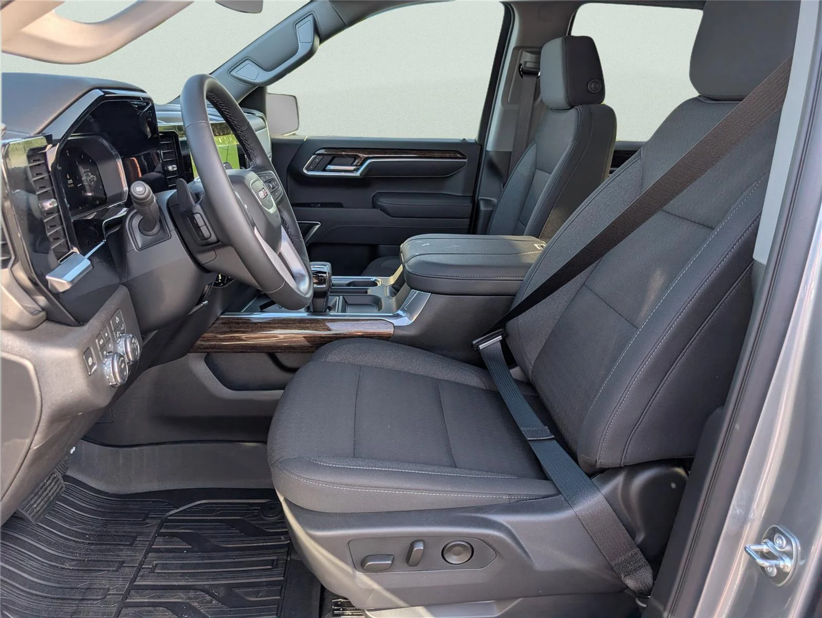 New 2026 Sterling Metallic GMC Elevation image 24