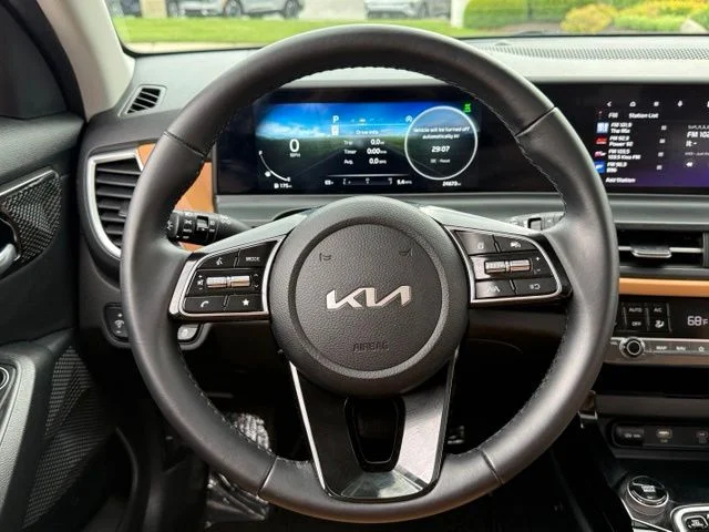 Certified Used 2024 Gray Kia EX image 14