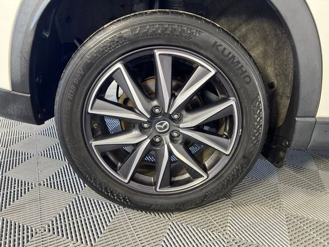 Used 2018 White Mazda Touring image 44
