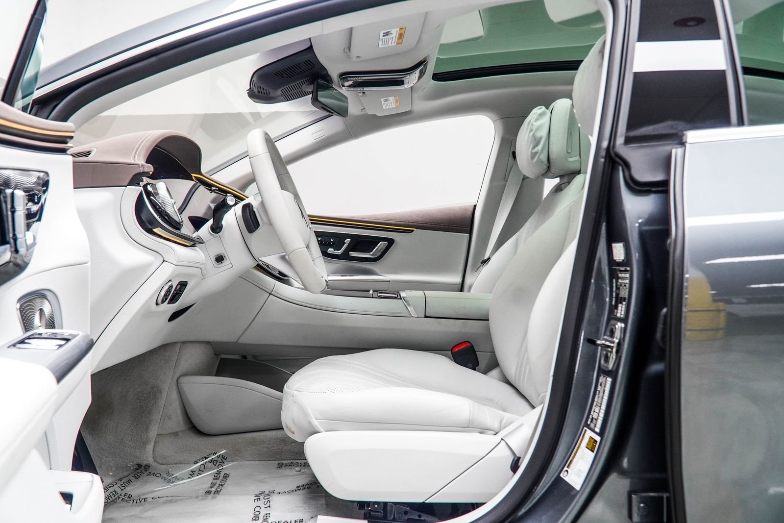 Used 2025 Gray Mercedes-Benz 500 Sedan image 37