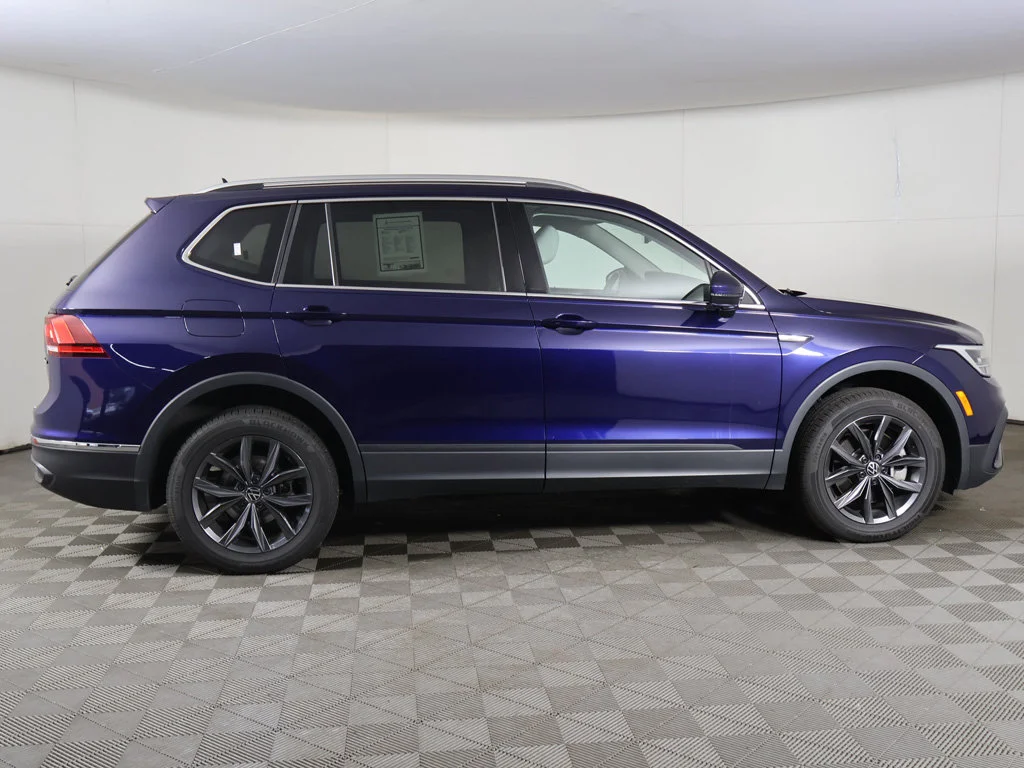 Used 2023 Blue Volkswagen 2.0T SE image 17