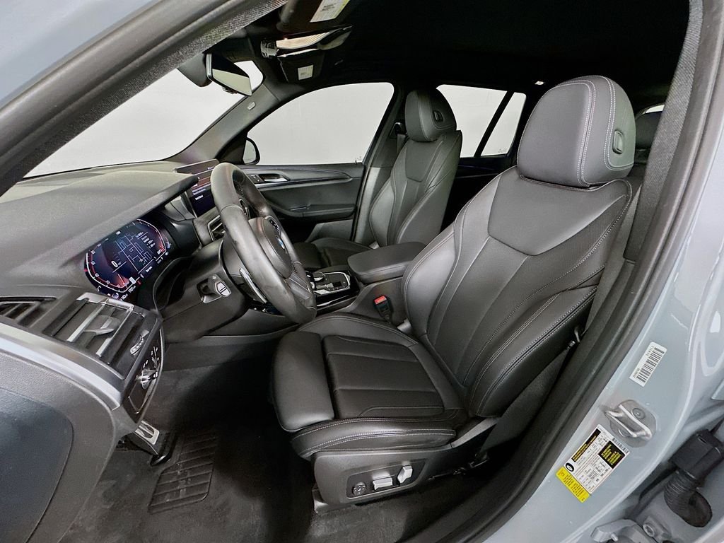 Used 2022 Gray BMW sDrive30i image 21