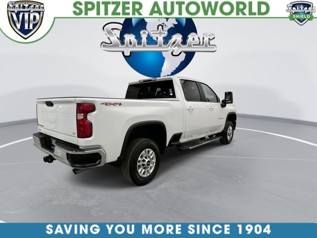 Used 2025 White Chevrolet LT image 9