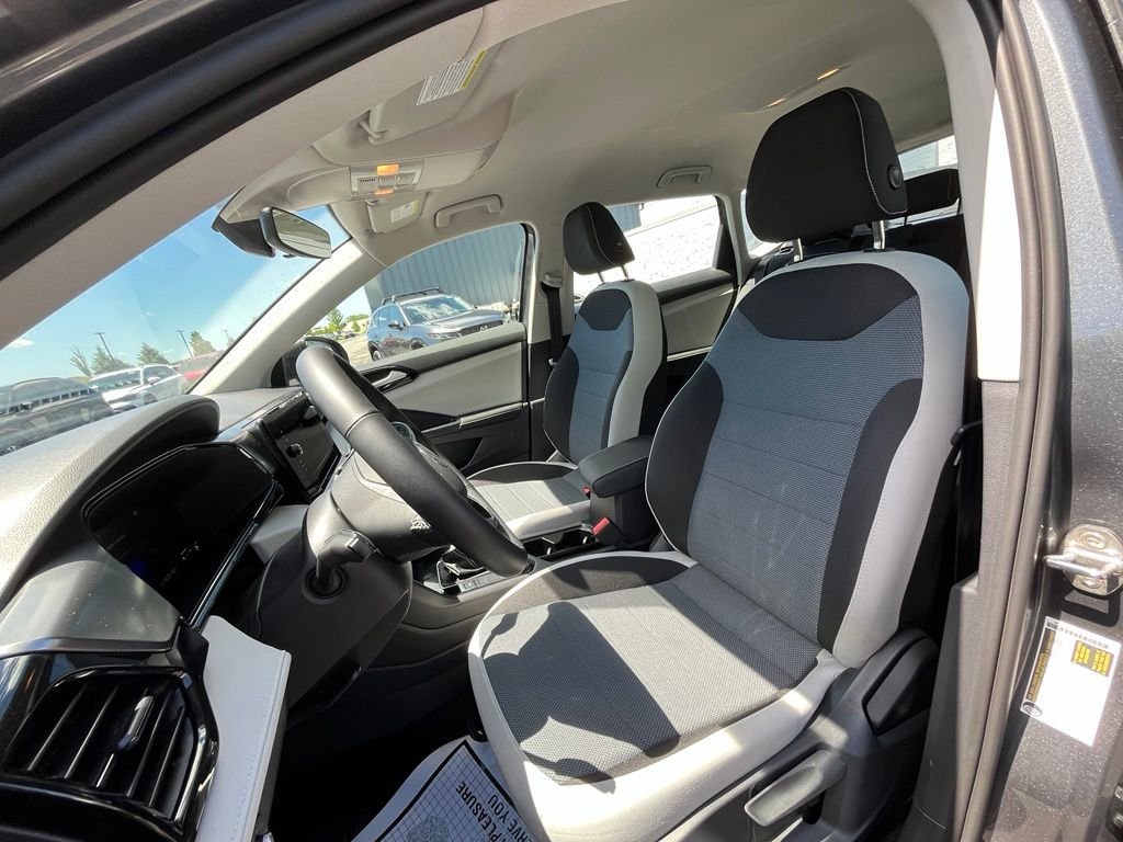 Used 2025 Gray Volkswagen 1.5T S image 11