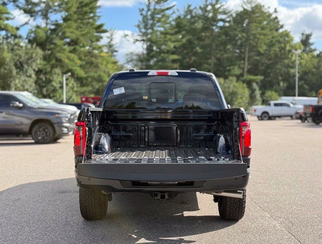 New 2026 Antimatter Blue Metallic Ford XLT image 6