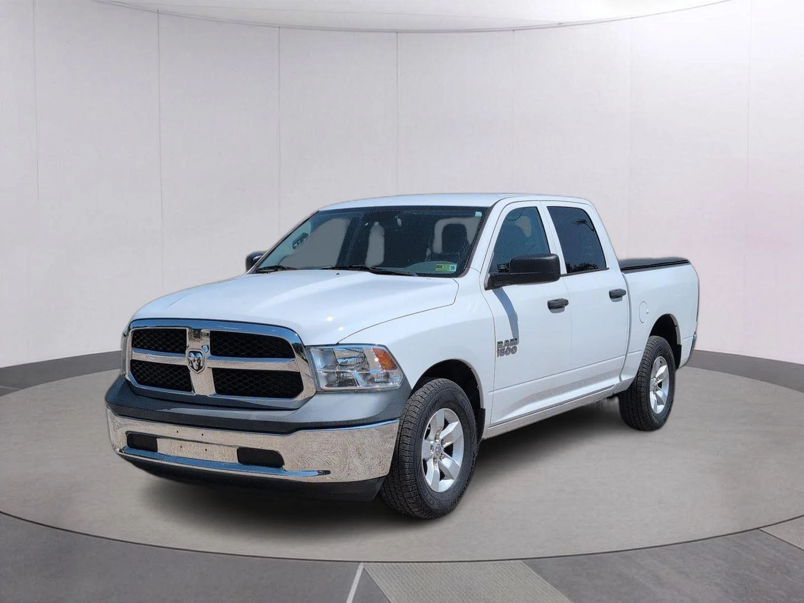 Used 2018 Bright White Clearcoat Ram Tradesman image 1