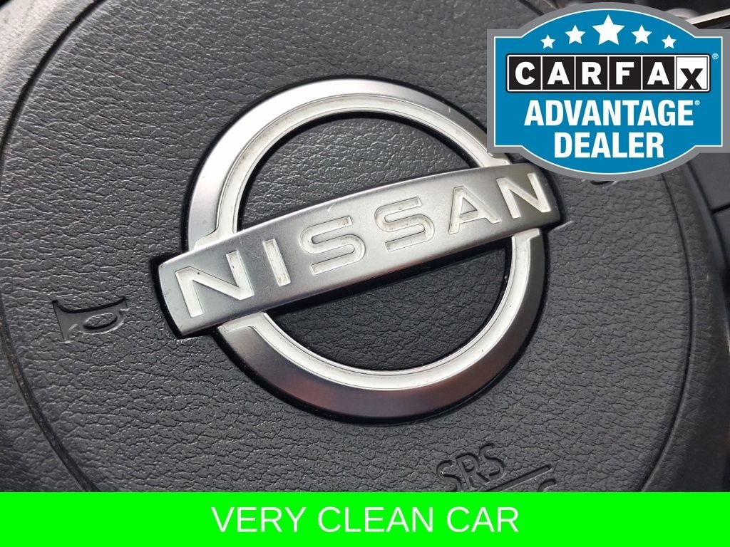 Used 2023 White Nissan Platinum image 24