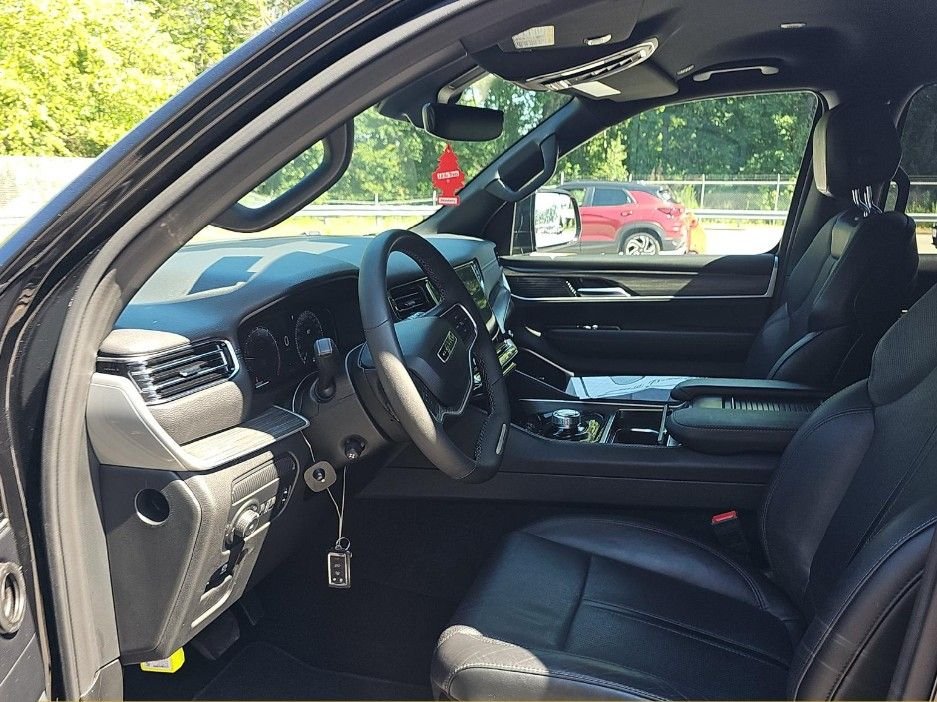 Used 2024 Black Jeep Series II image 6