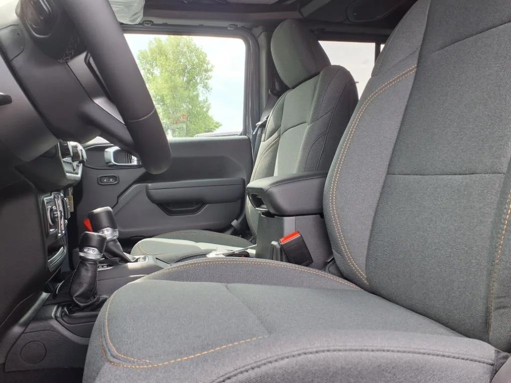 2025 Jeep Wrangler 4-Door Sport S - Photo 17