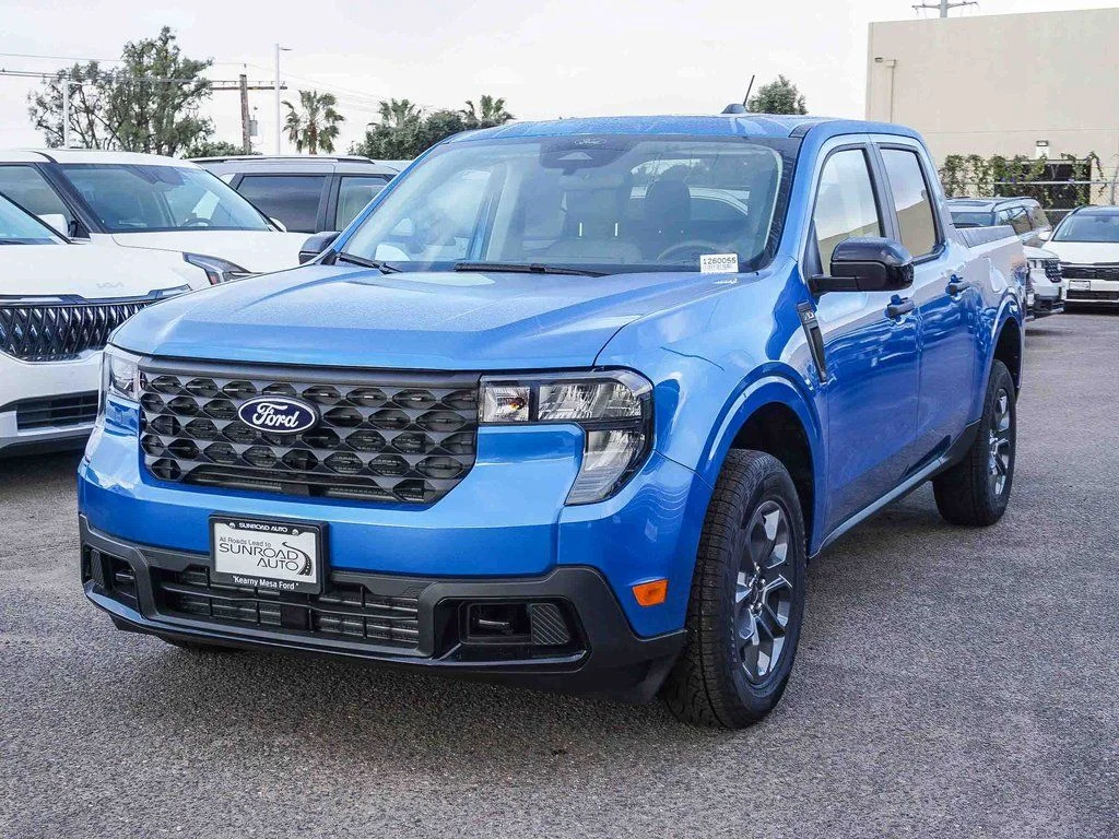 New 2026 Blue Ford XLT image 3