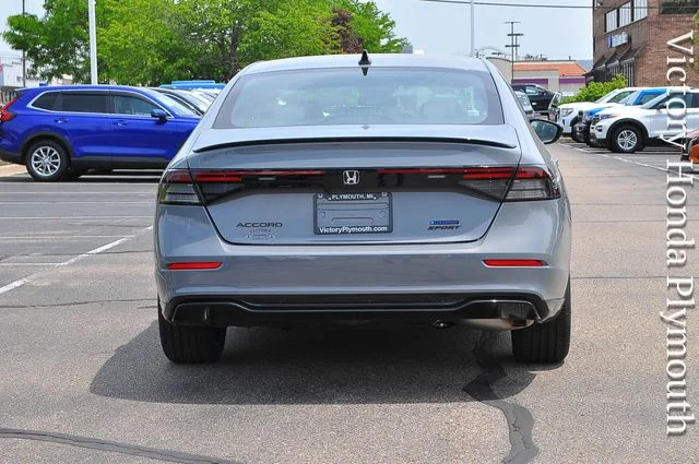 New 2026 Urban Gray Pearl Honda Sport-L image 4
