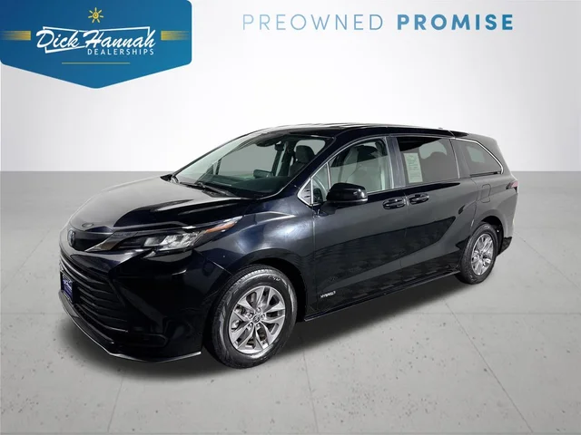 2021 Toyota Sienna LE