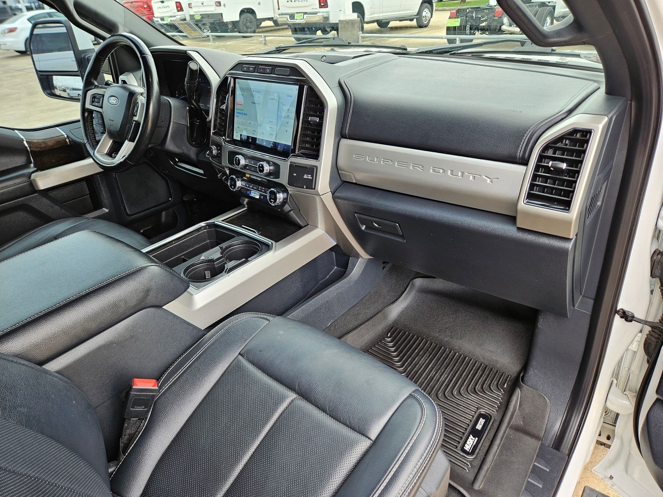 Used 2022 Star White Ford Lariat image 30
