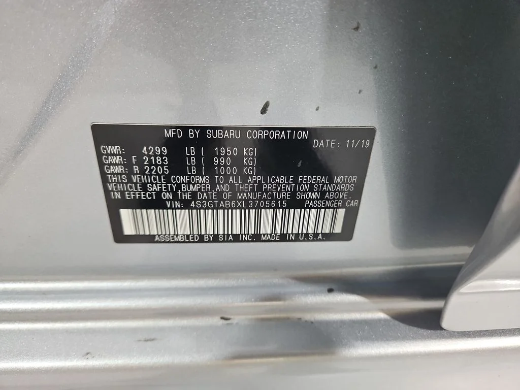 Used 2020 Silver Subaru Base image 29