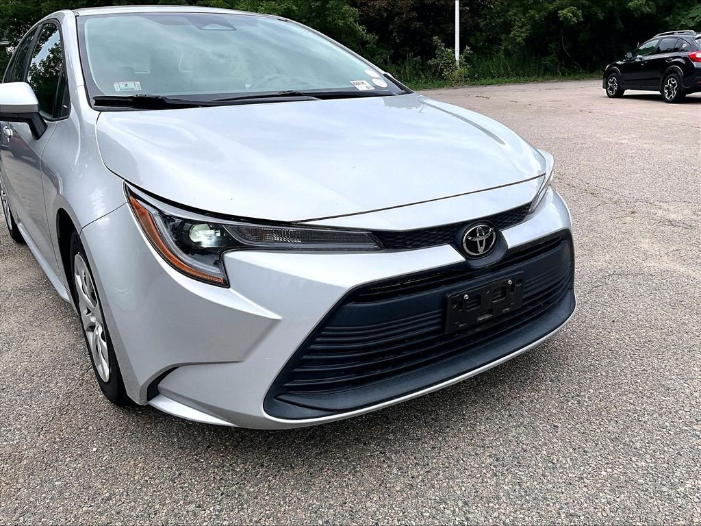Used 2023 Silver Toyota LE image 8