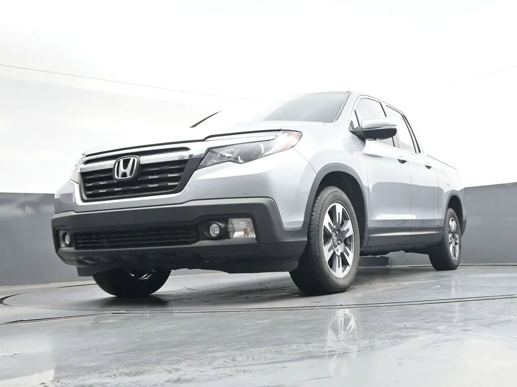 Used 2017  Honda RTL-T image 38