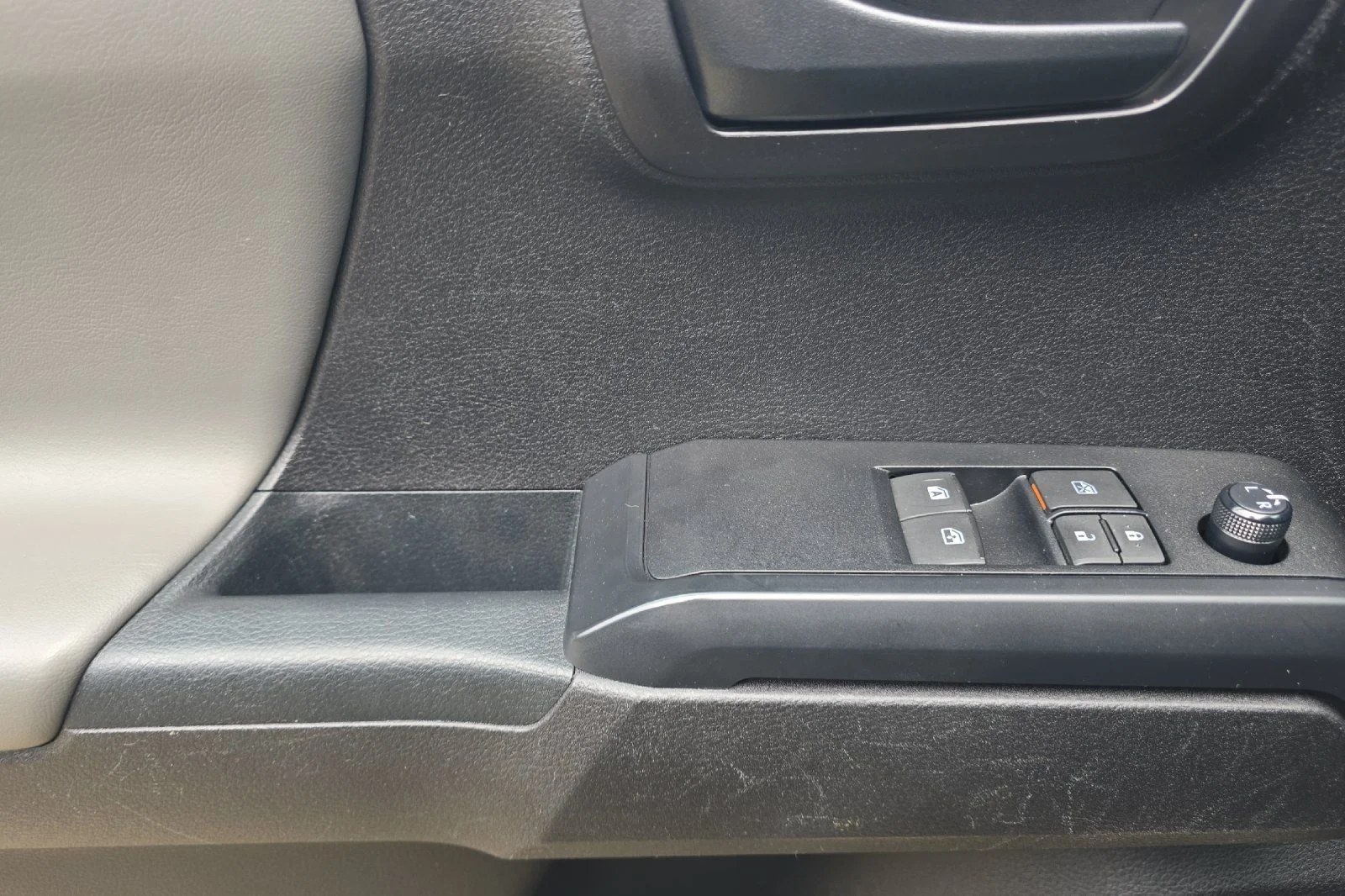 Used 2021 Gray Toyota SR image 8