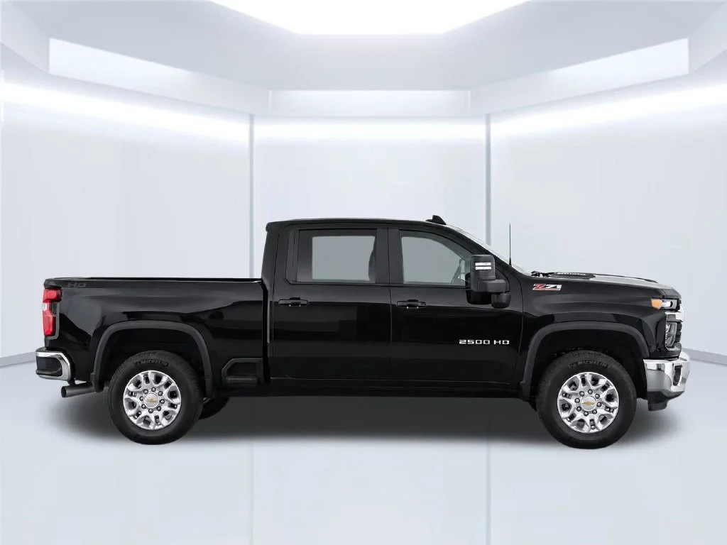 New 2026 Black Chevrolet LT image 9