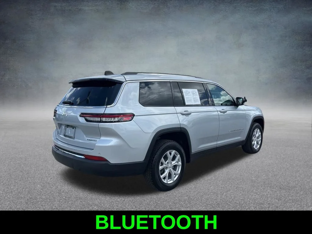 Used 2024 Silver Jeep Limited image 5