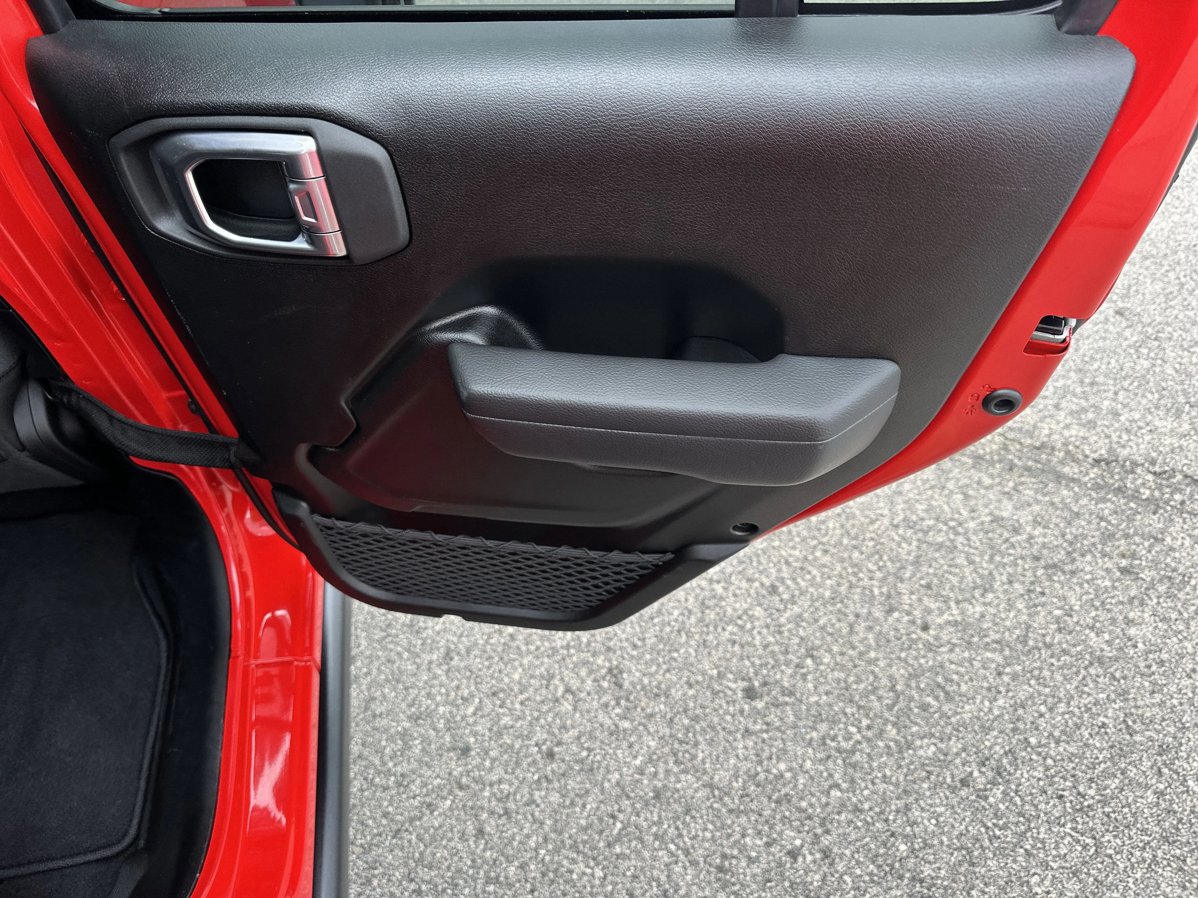 2025 Jeep Wrangler 4-Door Rubicon - Photo 16