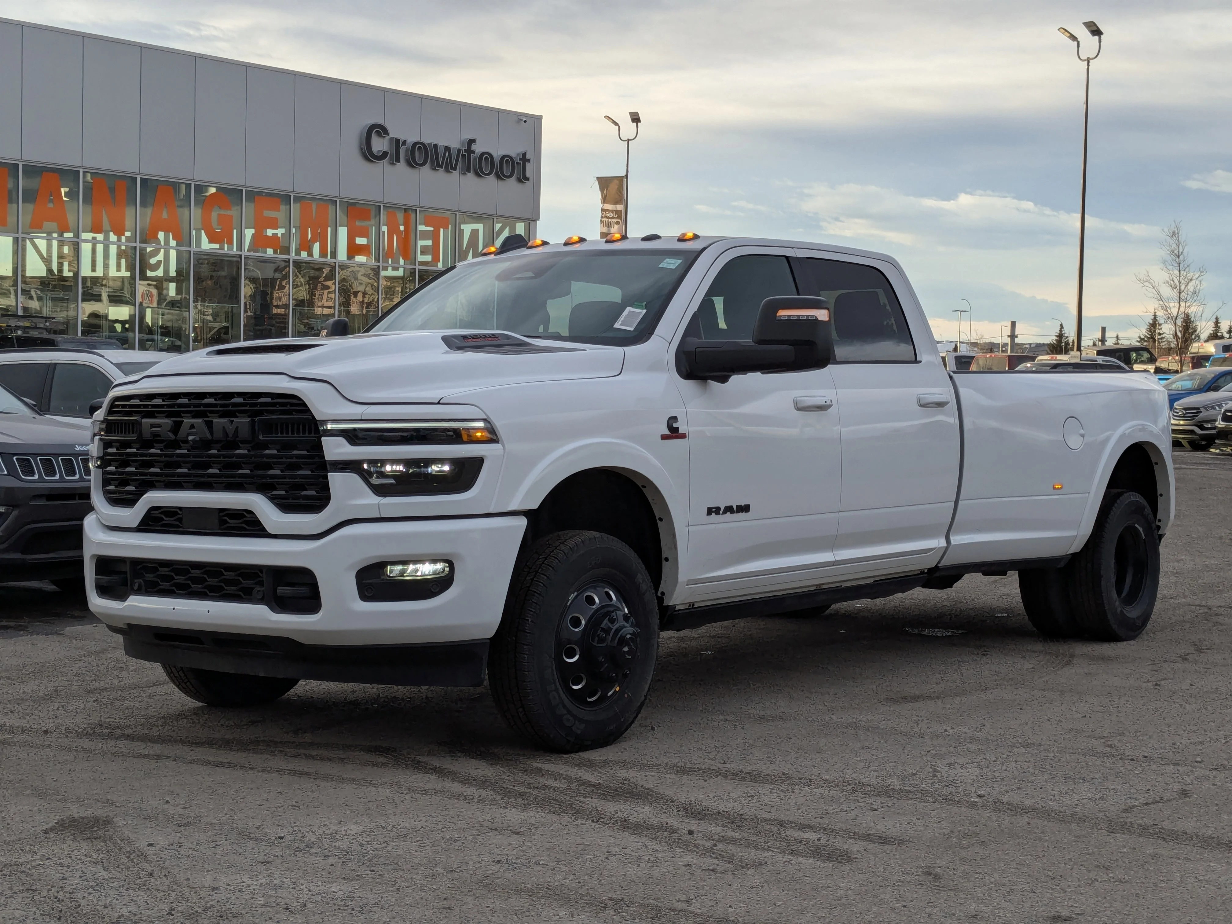 New 2026 White RAM Limited - Dually Max Tow Grp - Night Edition - Power Sunroof & Tons More! image 4