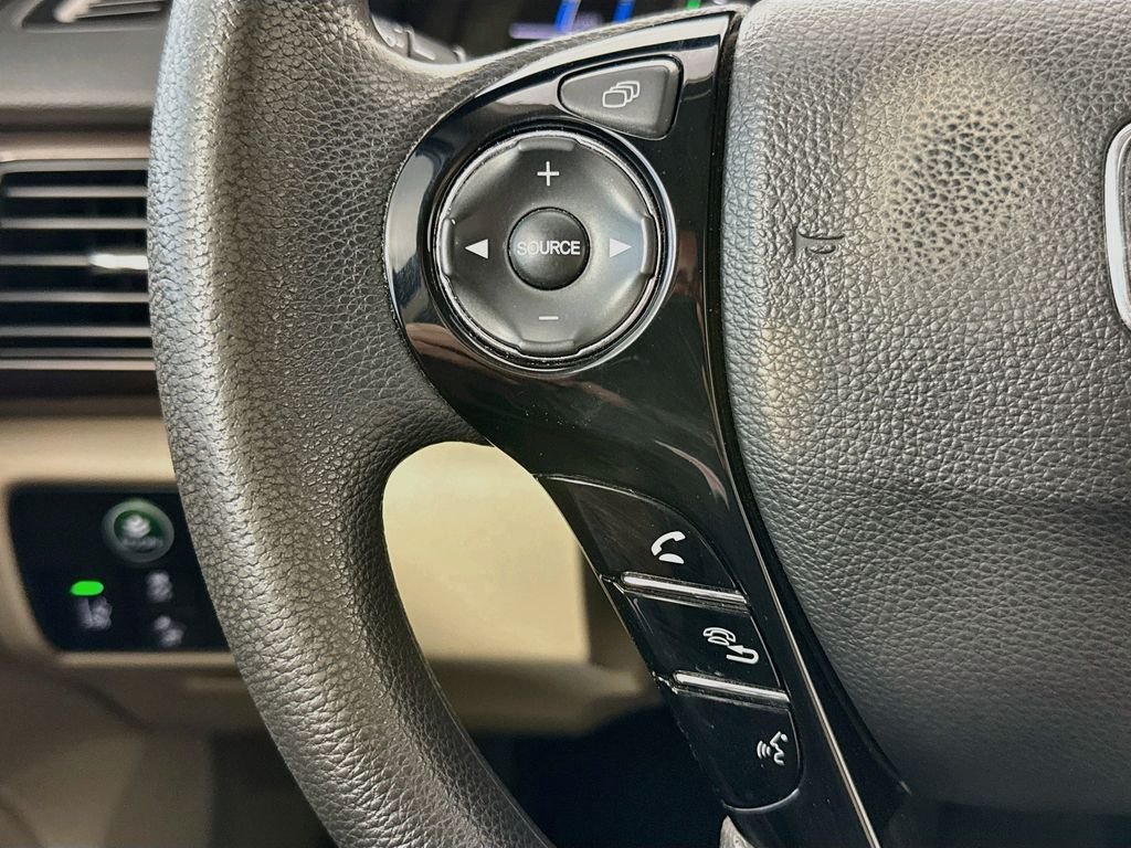 2017 Honda Accord Hybrid - Photo 11