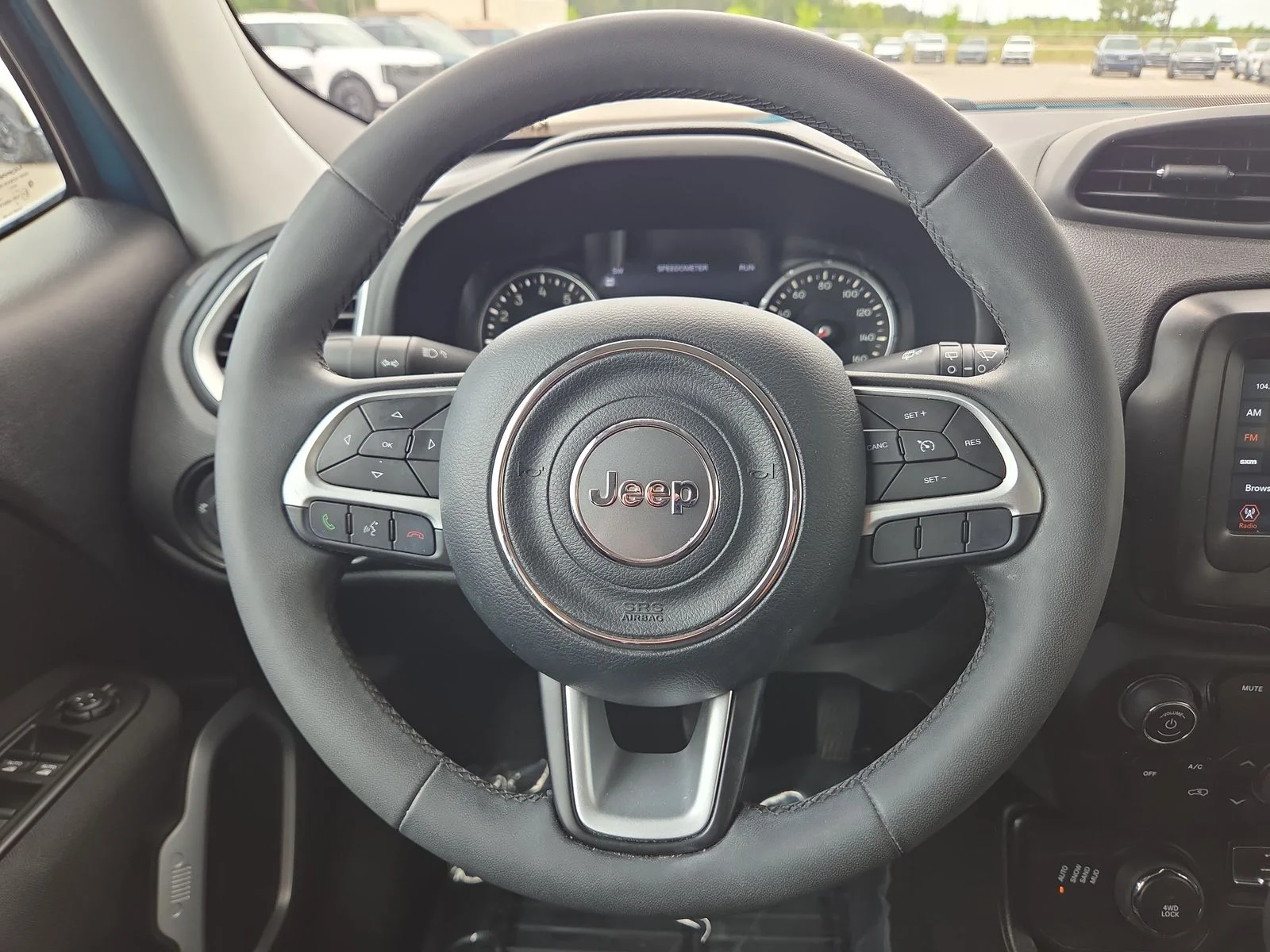 Used 2021 Bikini Metallic Clearcoat Jeep Latitude image 15
