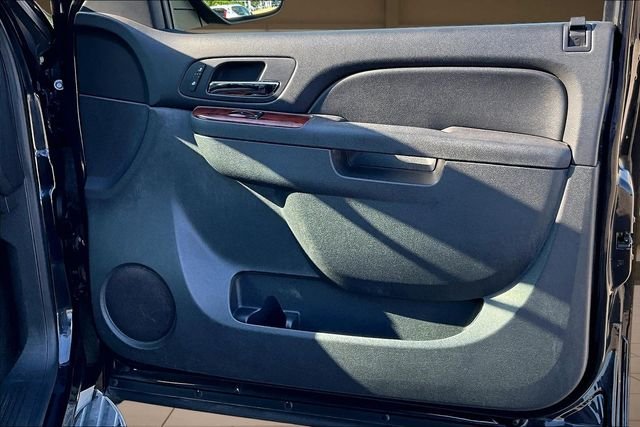 Used 2013 Black Chevrolet LT image 21