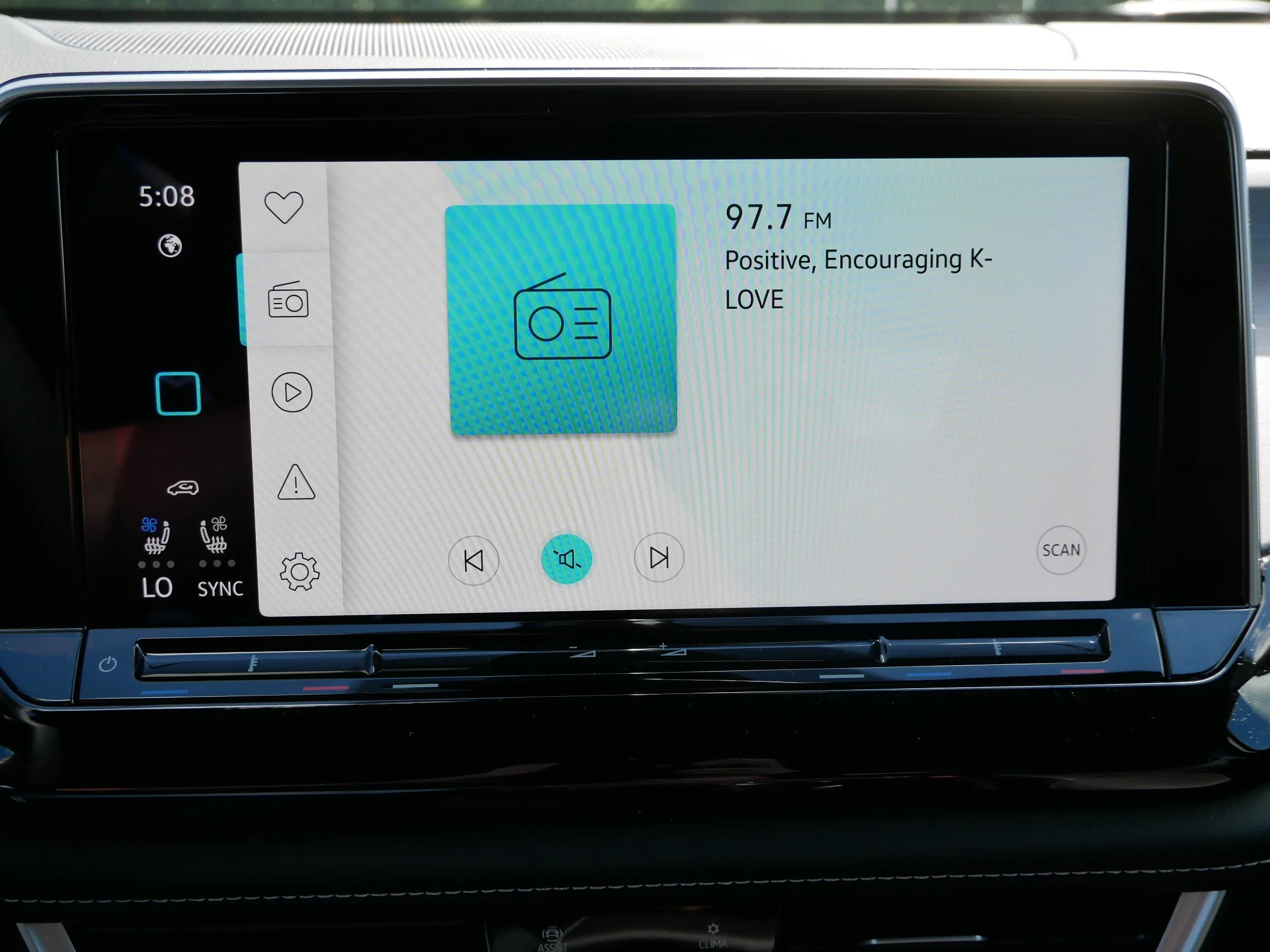 New 2026 Deep Black Pearl Volkswagen 2.0T SE w/Technology image 8