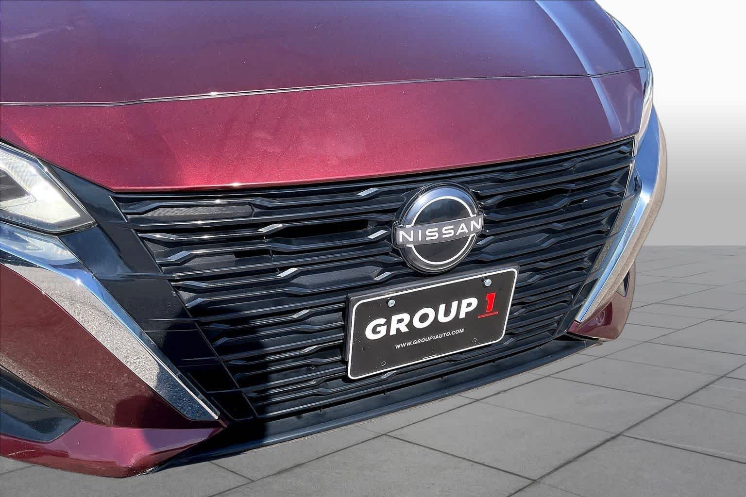 Used 2023 Garnet Pearl Metallic Nissan 2.5 SV image 29