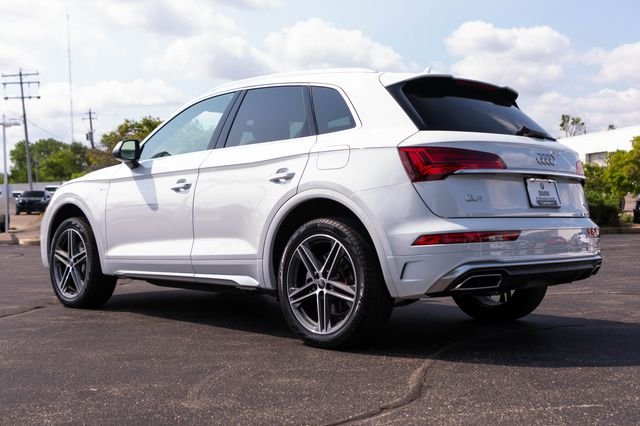 Used 2024  Audi 55 Premium image 3