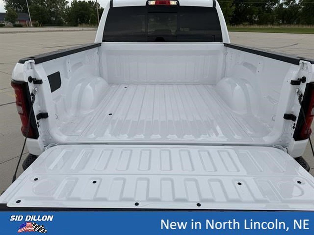 New 2026 Bright White Clear-Coat Exterior Paint RAM Warlock Crew Cab 4x4 5