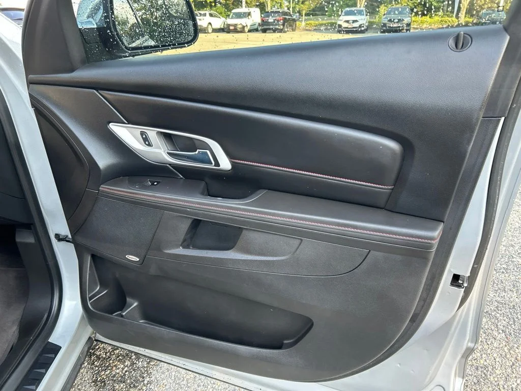 Used 2012 Silver GMC SLT-2 image 24