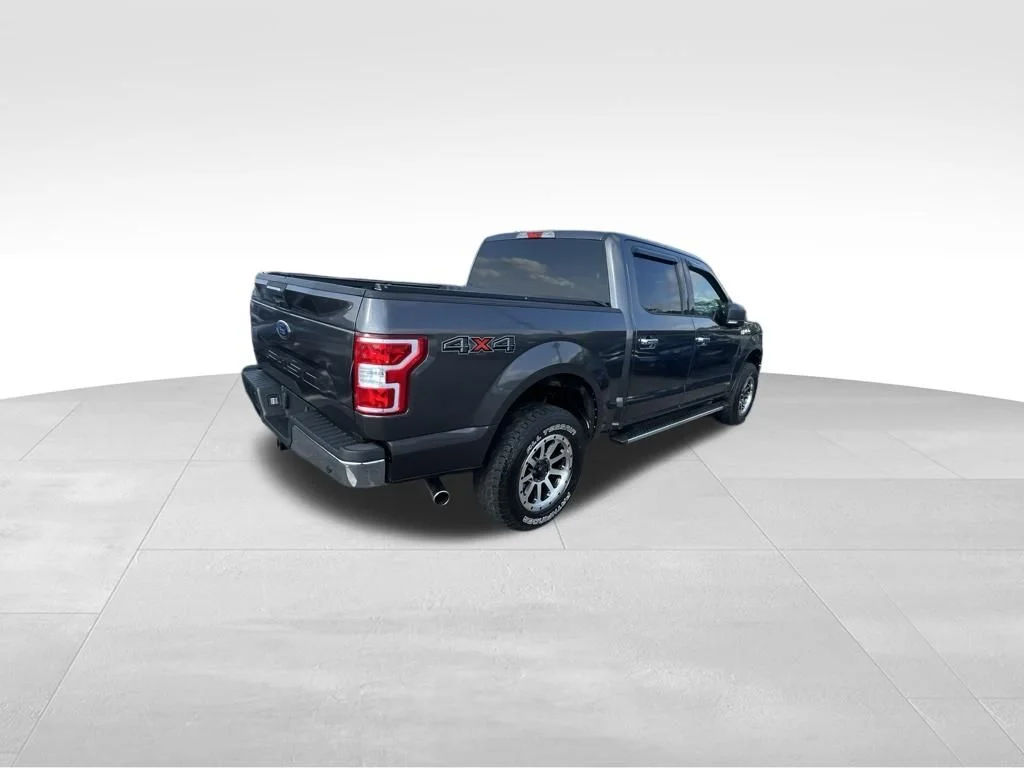 Used 2018 Gray Ford XLT image 19