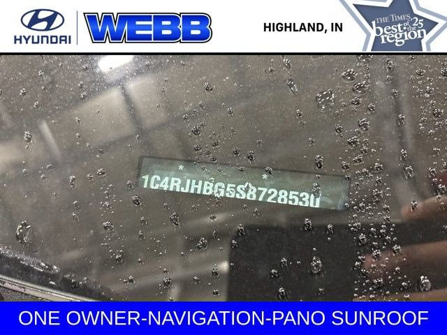 Used 2025 Silver Jeep Limited image 38