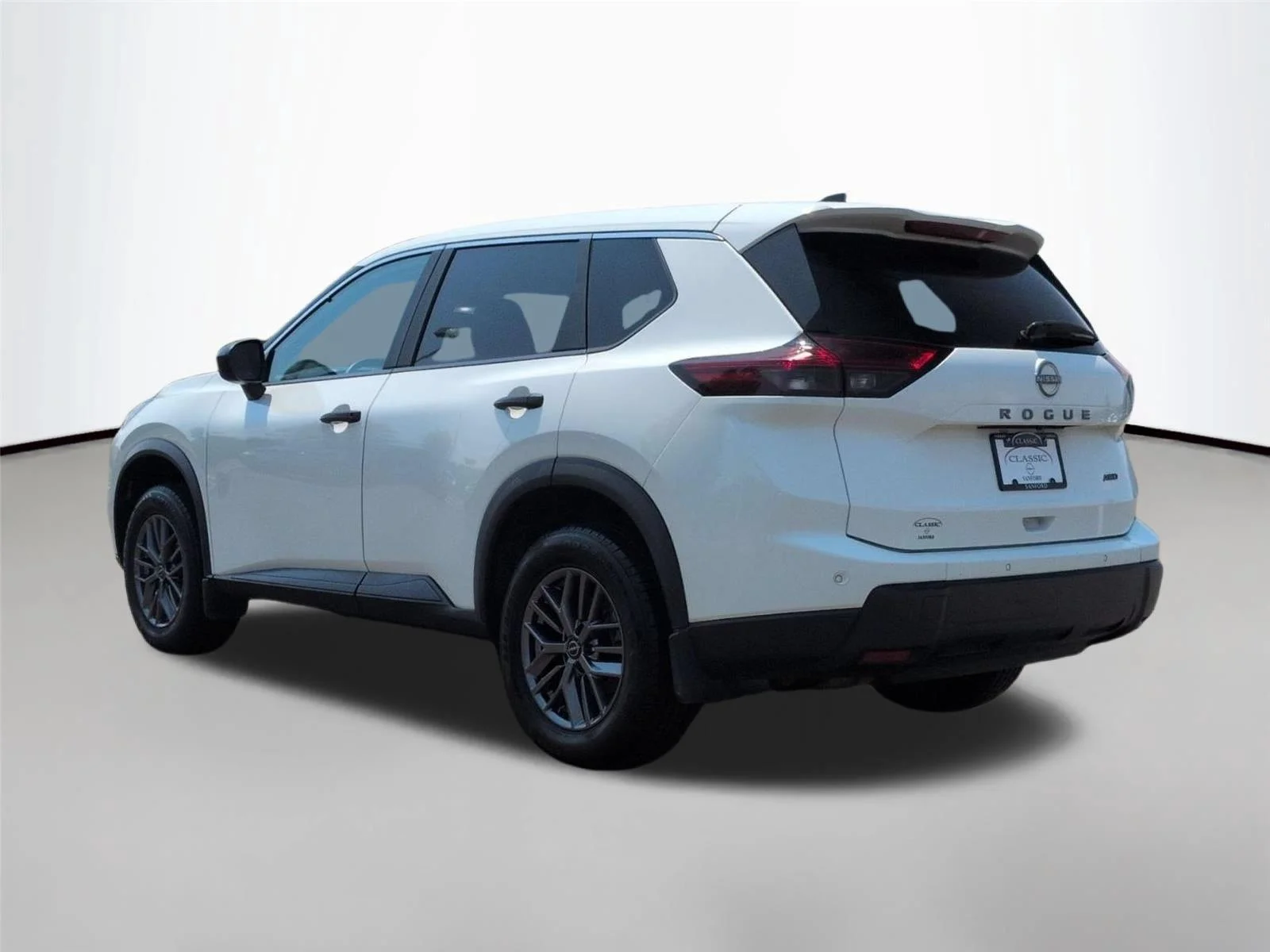 Used 2024 Glacier White Nissan S image 3