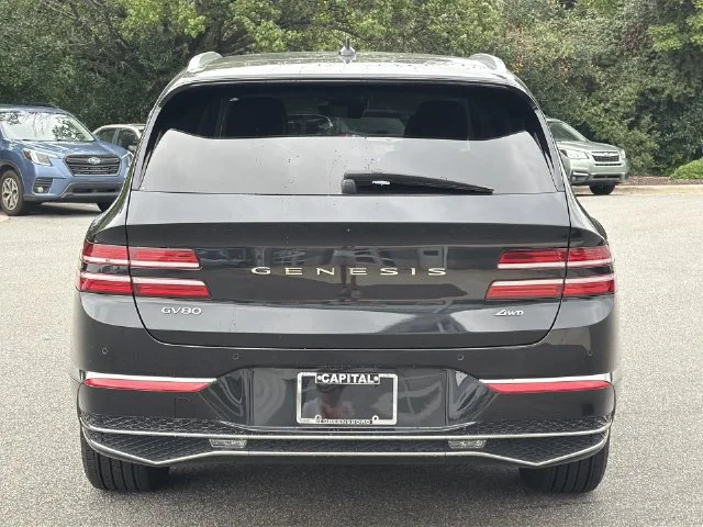 Used 2025 Black Genesis 2.5T image 12