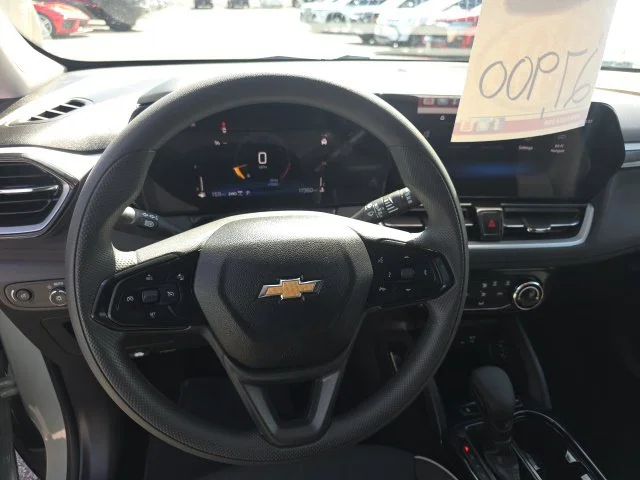 Used 2026 Green Chevrolet LT image 15