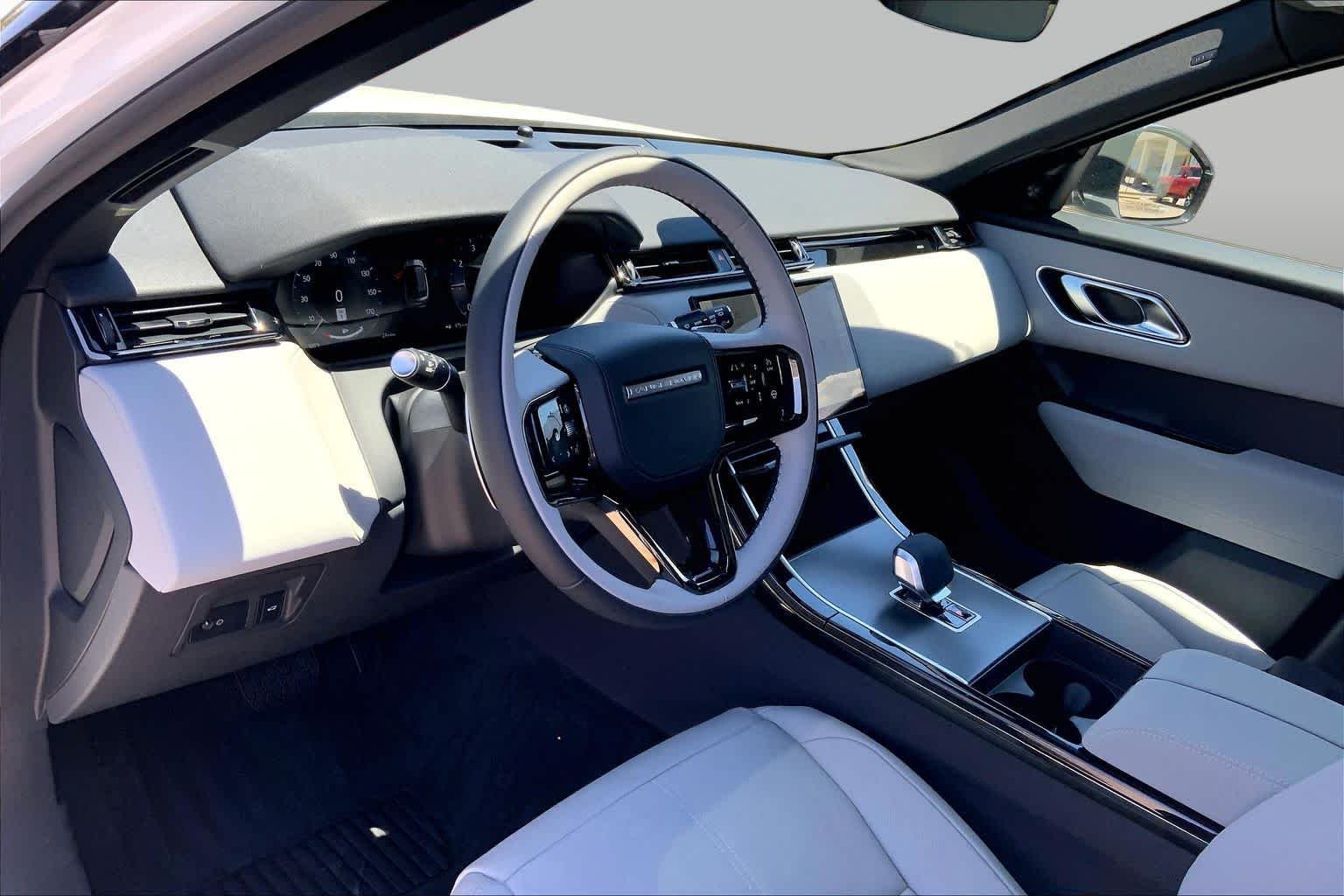 New 2026 Fuji White Land Rover S image 8
