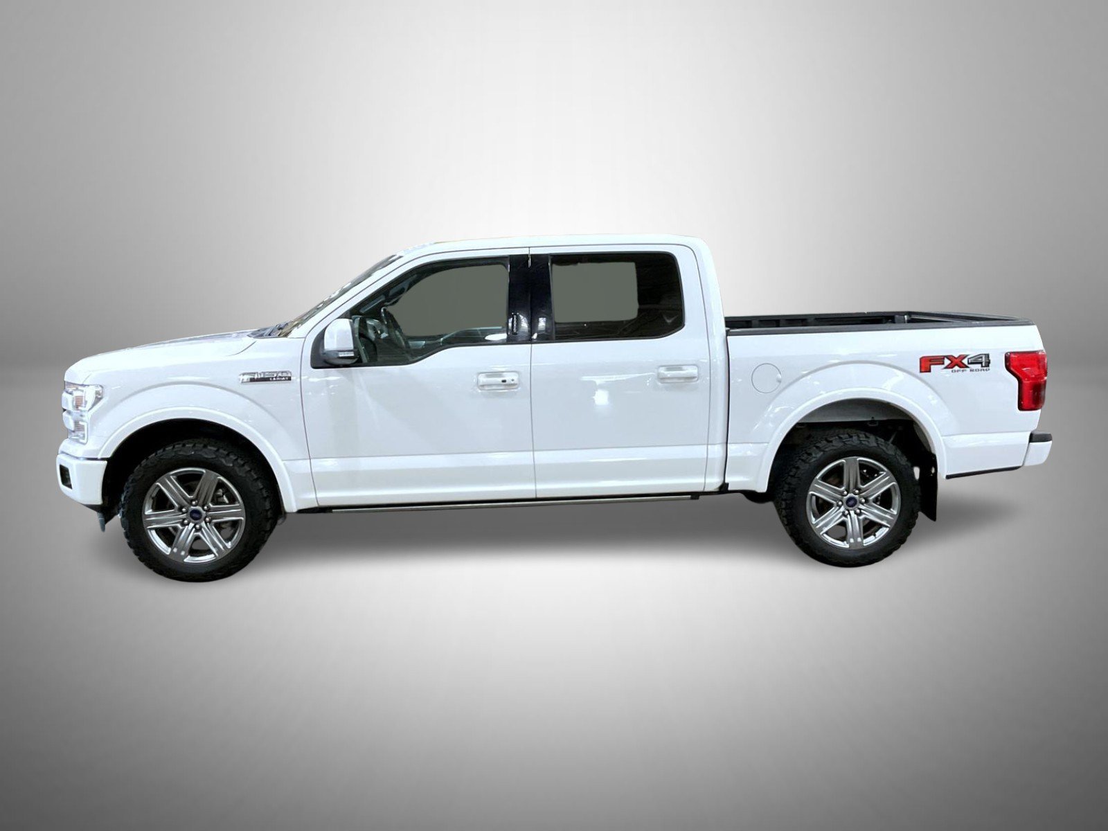 Used 2018 White Ford Lariat image 8