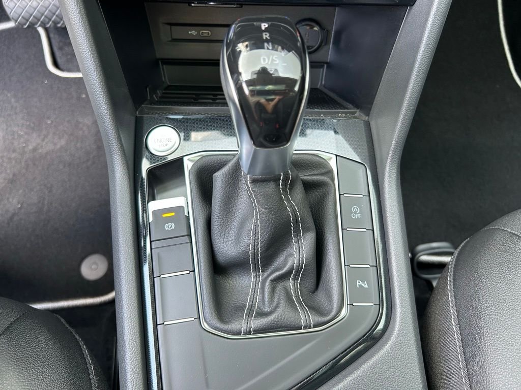 New 2026 Gray Volkswagen 1.5T SE Black image 33