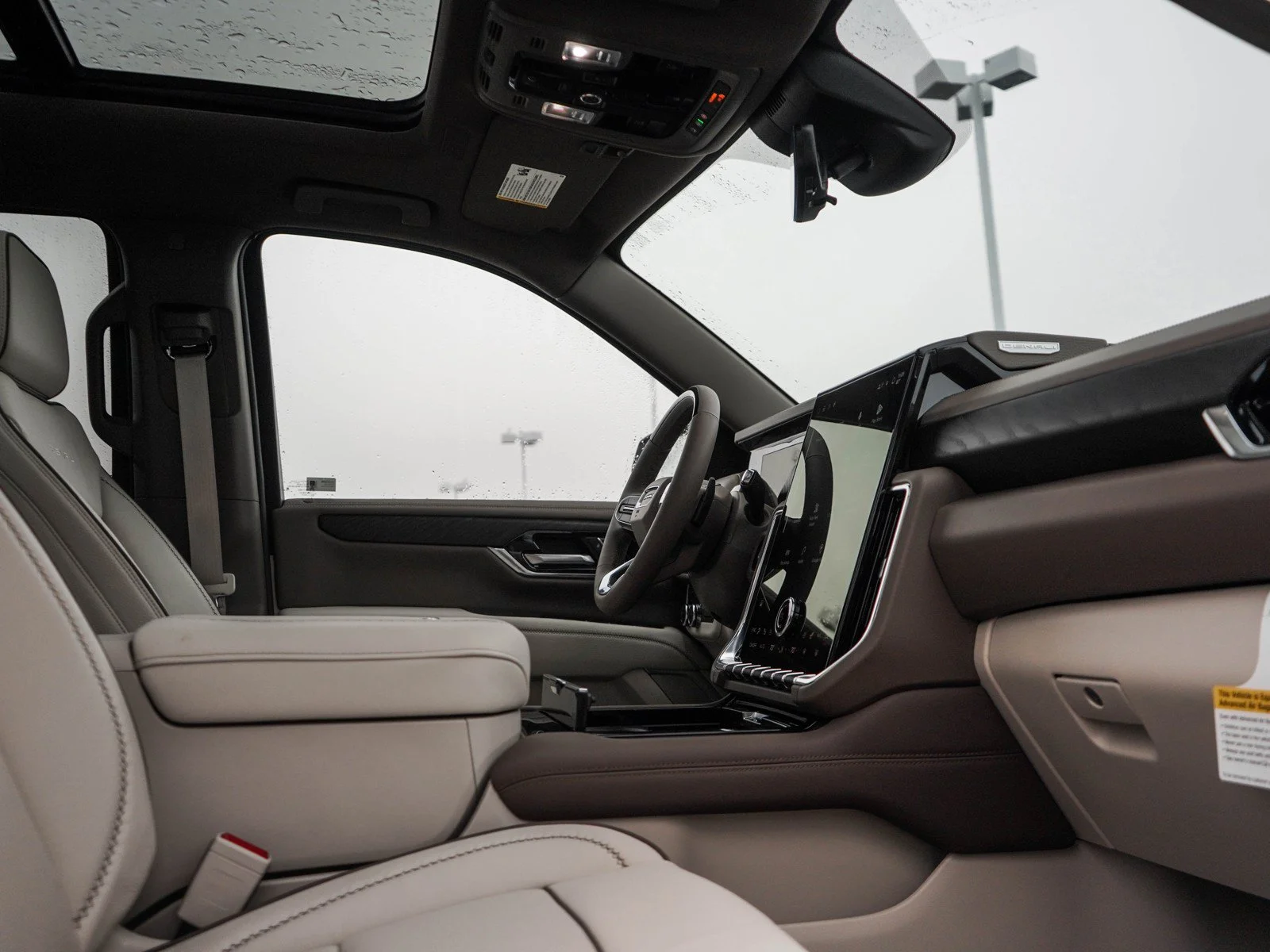 2026 GMC Yukon Denali - Photo 12