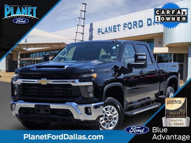 Used 2025 Black Chevrolet  image 1