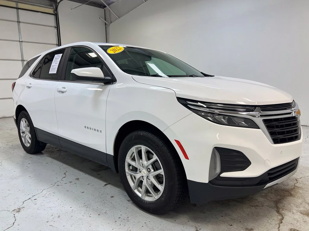 Used 2022 White Chevrolet LT image 8