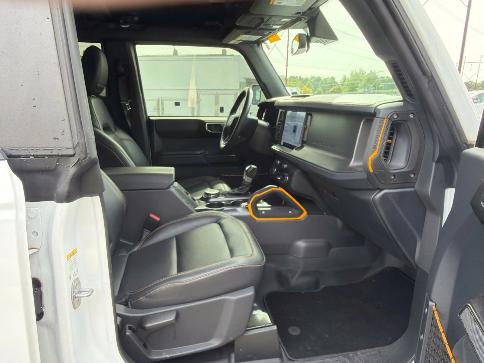 Certified Used 2024 Oxford White Ford Badlands image 25