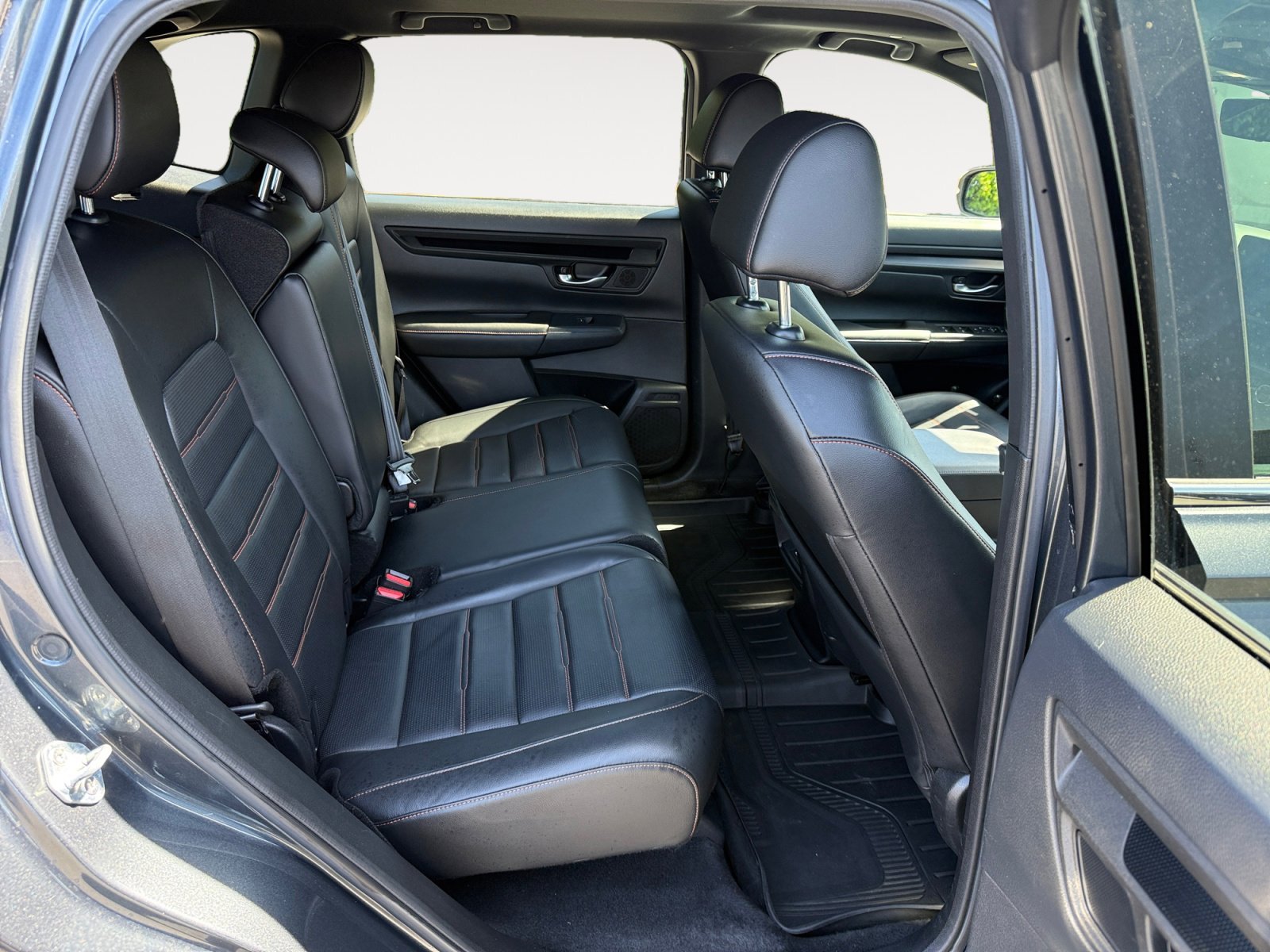 Used 2025 Urban Gray Pearl Honda Sport-L image 18