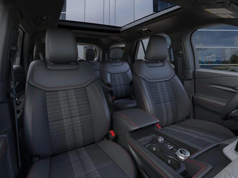 New 2026 Agate Black Metallic Ford ST-Line image 10