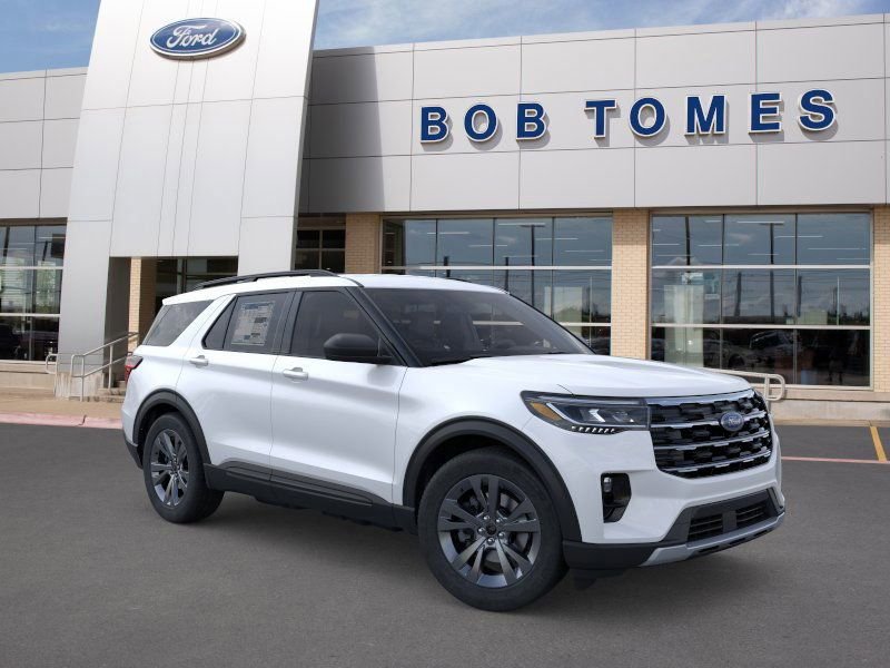 New 2026 Star White Metallic Tri-Coat Ford Active image 8